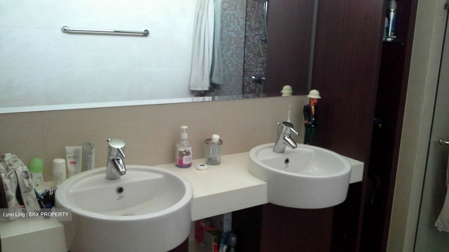 Hillcrest Villa (D11), Terrace #322757071